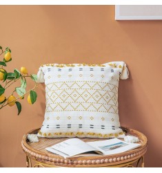 Wholesale Bohemian Spring Geometric Yarn Dyed Latest Cotton Jacquard Cushion Cover Farmhouse Handmade Tassel Throw Pillow Cover 