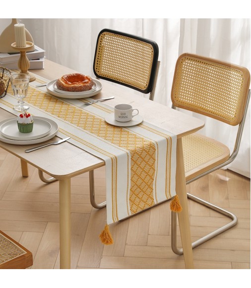 2021 Unique New Products Modern Home Party Table Decorations Boho Cotton Jacquard Placemat And Table Runner Set 