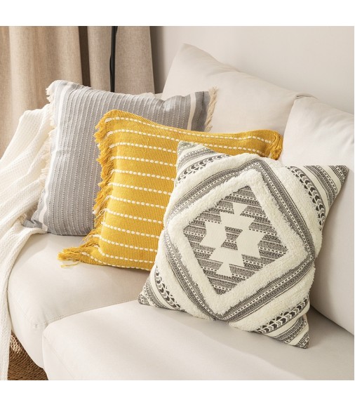 2022 New Christmas Fashion Tufted Boho Luxury Throw Pillow Covers European Cream Cushion Covers Decorative Home Throw Pillowcase 