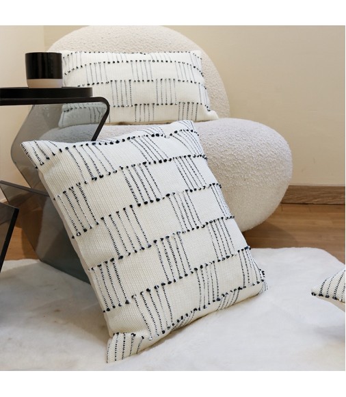 2022 New Arrivals Boho Vibe Fashion Cotton Woven Jacquard Washable Black And White Pillow Covers 18 X 18 For Home Decor 