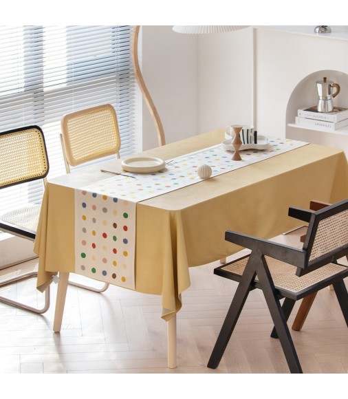 2022 New Arrivals Fashion Yellow Color Round Colorful Pattern Printed Table Runner For Home Decoration 