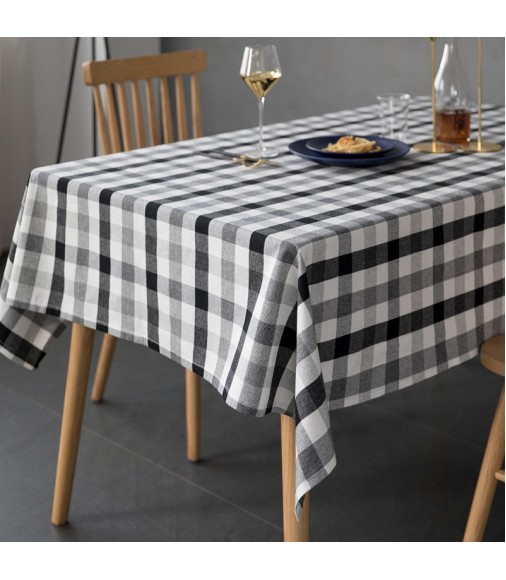 2022 High Quality Black And White 100% Cotton Jacquard Rectangular Table Cloth Nordic Christmas Buffalo Plaid Tablecloth 