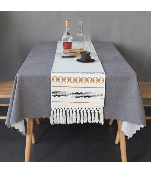 New Arrival Hotel Decorative White Cotton Woven Table Runners Modern Boho Custom Printed Dining Table Runner 