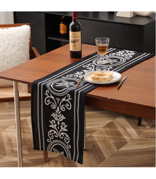 MOCOFO Black and White Floral Table Runner - Elegant Damask Pattern for Dining Table Decor