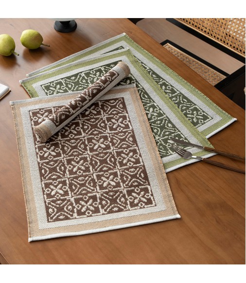 MOCOFO Reversible Green Woven Placemat Set - Indoor Outdoor Table Mats for Dining Kitchen