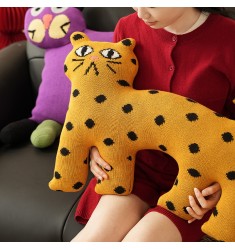 Quirky Knitted Cat Throw Pillows | Handmade-Style Animal Cushions for Home Decor